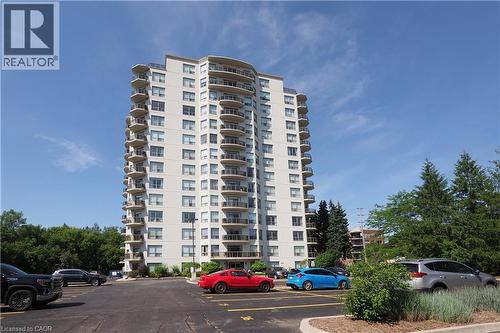 255 Keats Way · 701