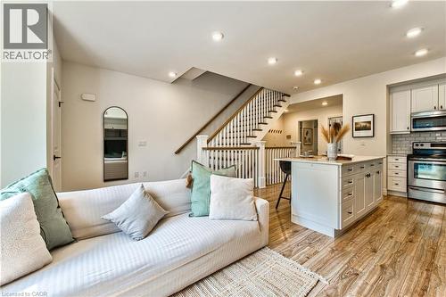 112 Union Street E · B306 · listing photo 4