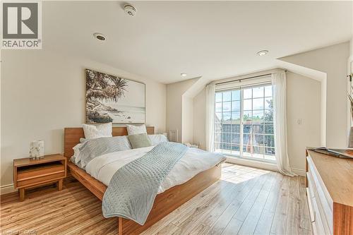 112 Union Street E · B306 · listing photo 9